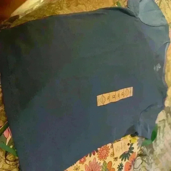 Ladies St John’s Bay blue short sleeve top P.S. - Picture 4 of 5